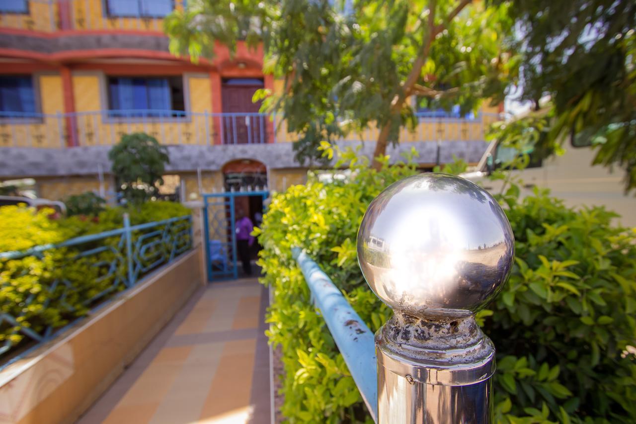 Grande Hotel Isiolo Εξωτερικό φωτογραφία